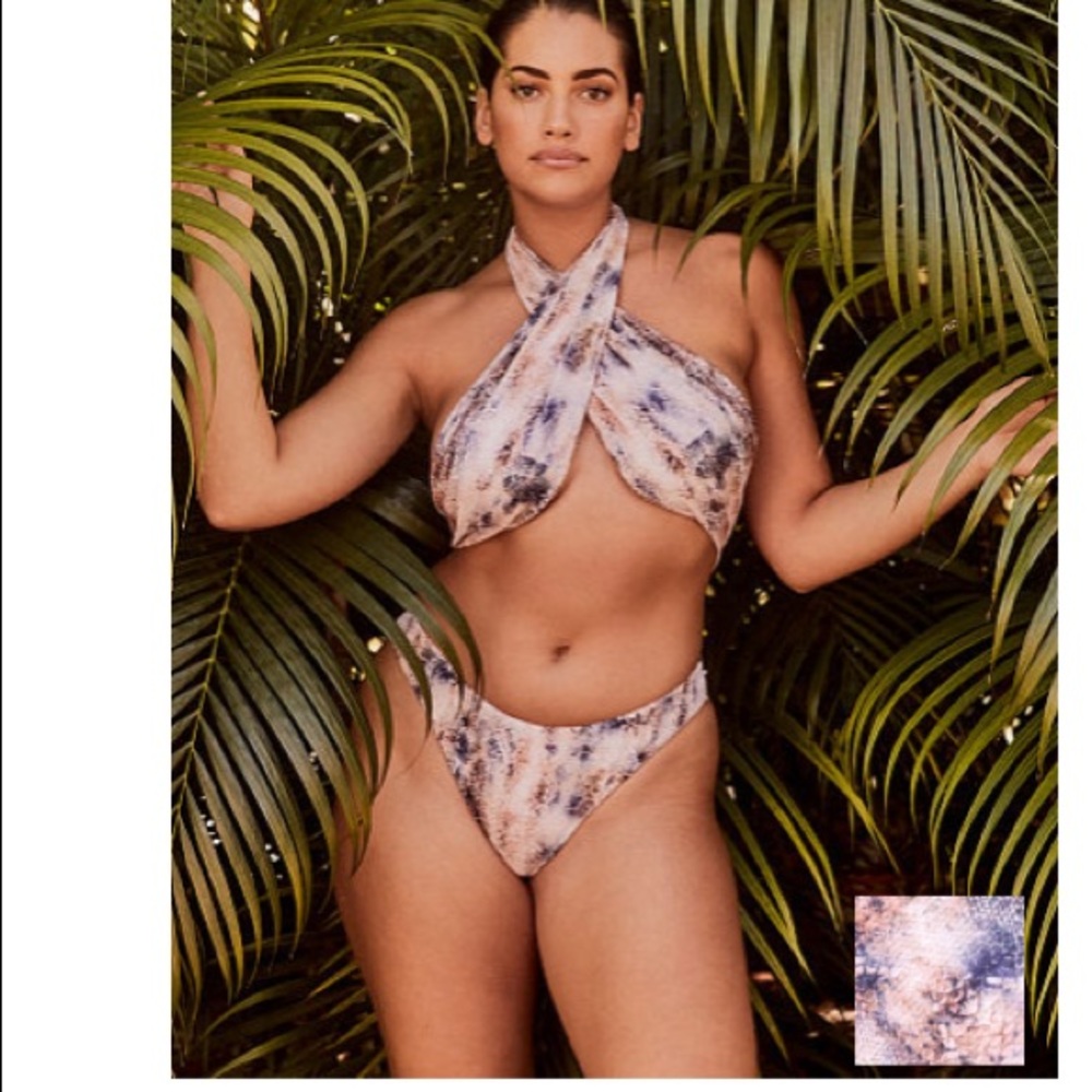 New! Victoria’s Secret monokini